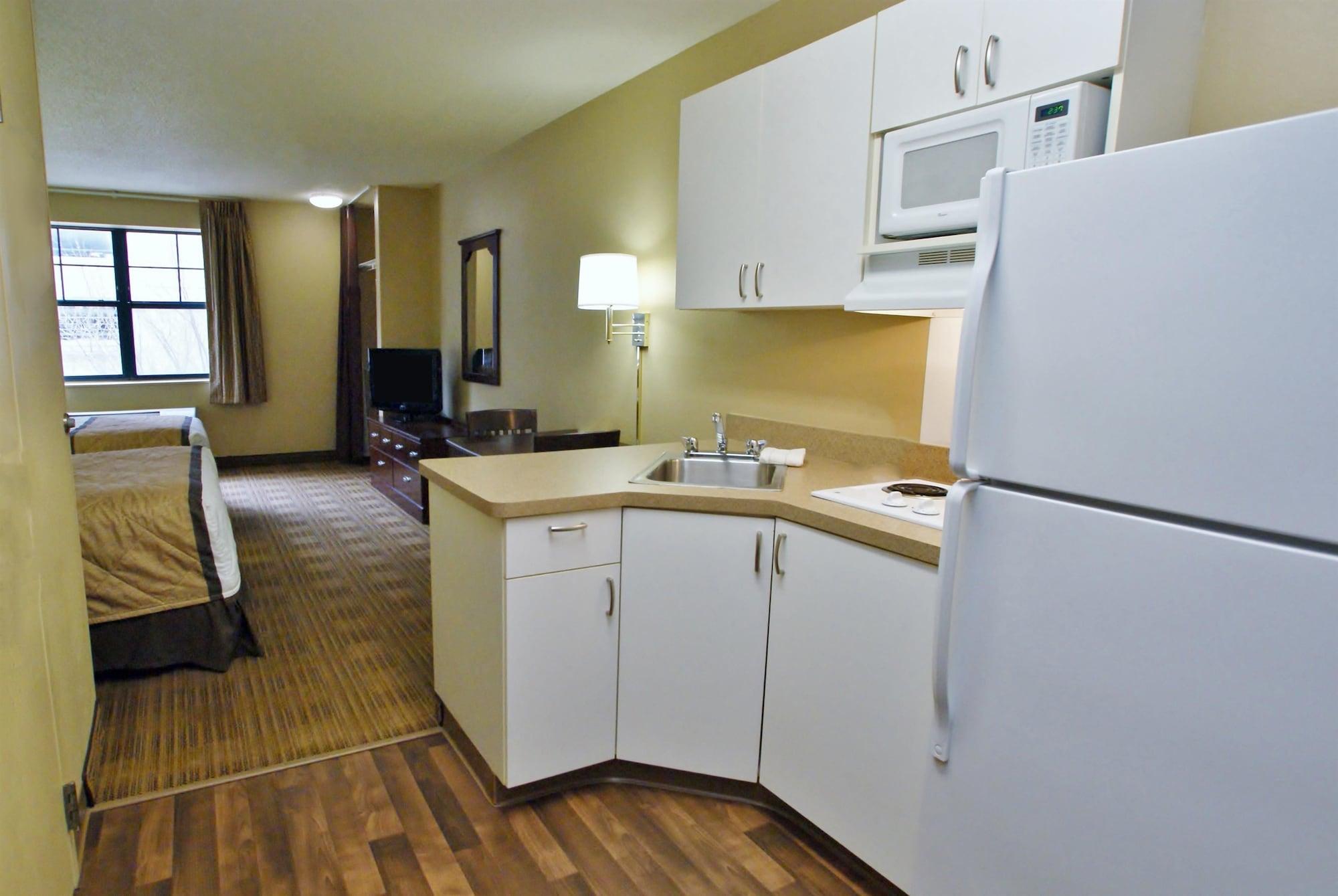 Extended America - - Airport - Tinicum Blvd Hotel 2*